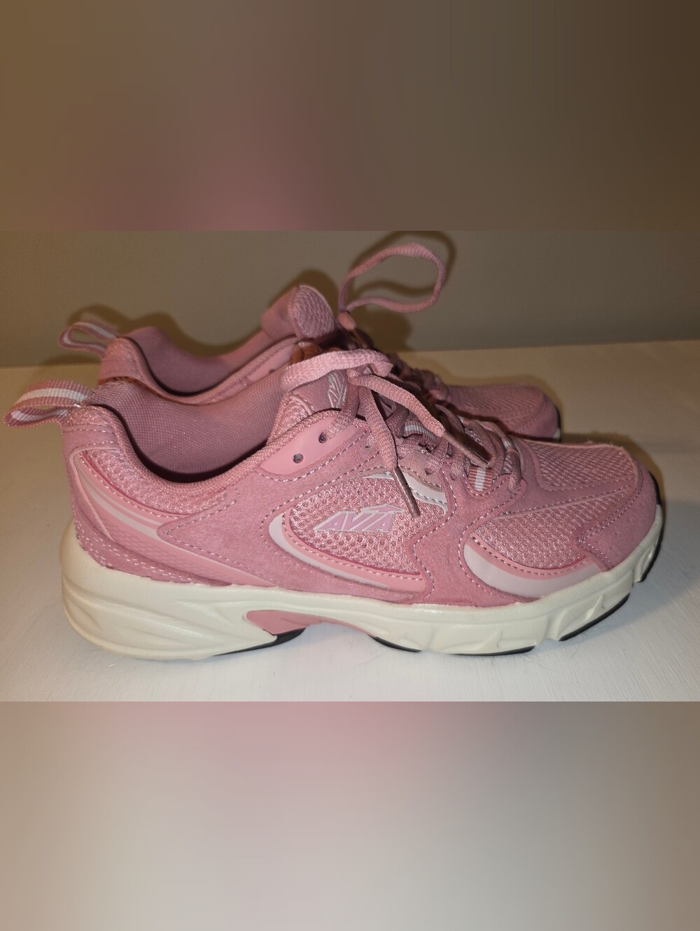 AVIA Pink Suede Athletic Sneakers 7.5